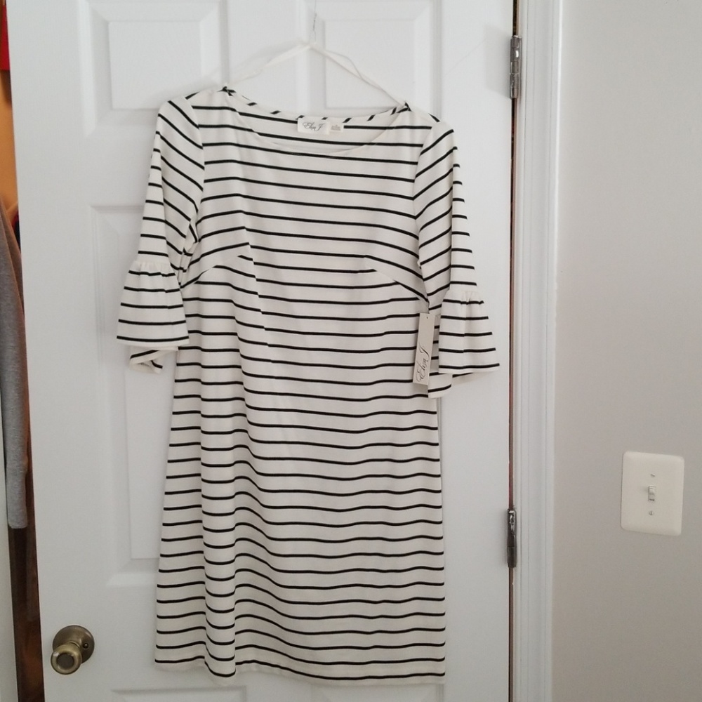 NWT Eliza J Stripped  short shift